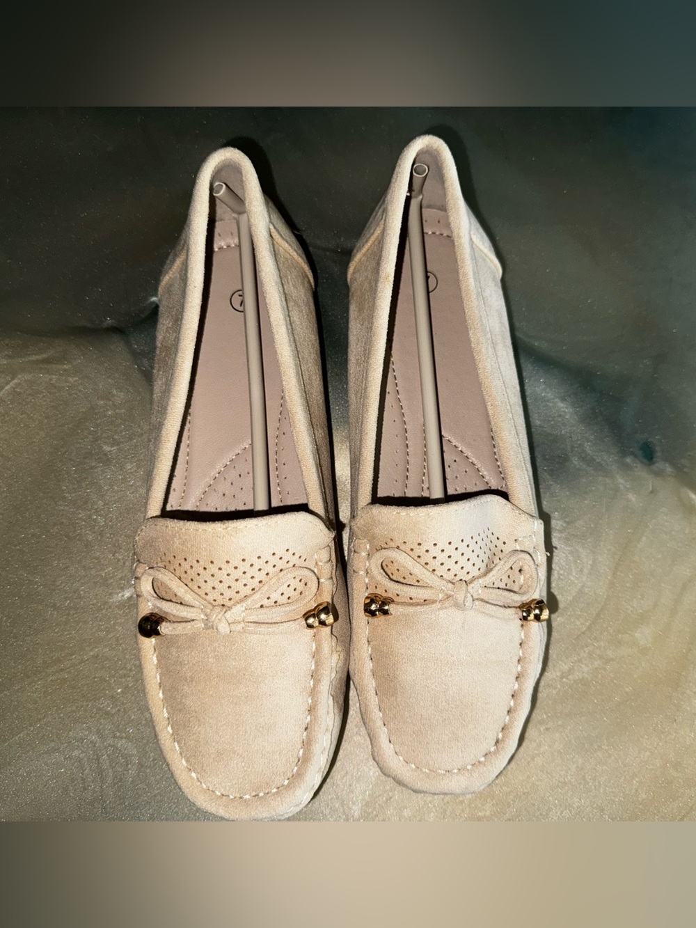 Women’s Suede Driving Moccasins in Light Beige - Comfortable Slip-On Loafers